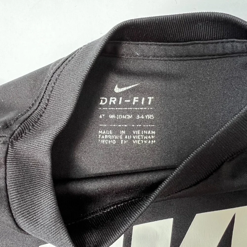 5 for $25 ✨ Nike Dri-Fit Short Sleeve Tee